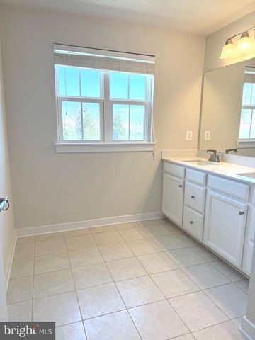 711 CANAL TOWN ST, Brunswick, MD 21716