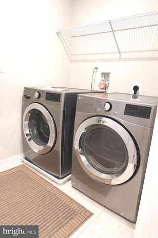 711 CANAL TOWN ST, Brunswick, MD 21716