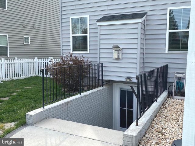 711 CANAL TOWN ST, Brunswick, MD 21716