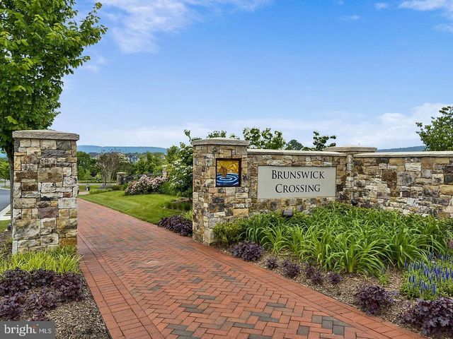 711 CANAL TOWN ST, Brunswick, MD 21716