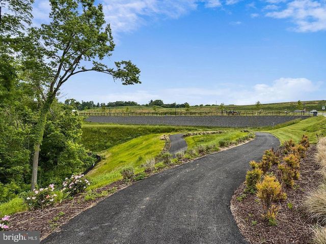 711 CANAL TOWN ST, Brunswick, MD 21716