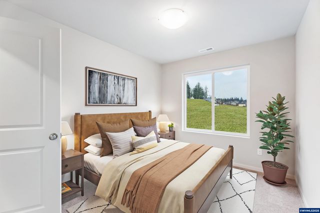 651 Merriott Ln, Woodburn, OR 97071