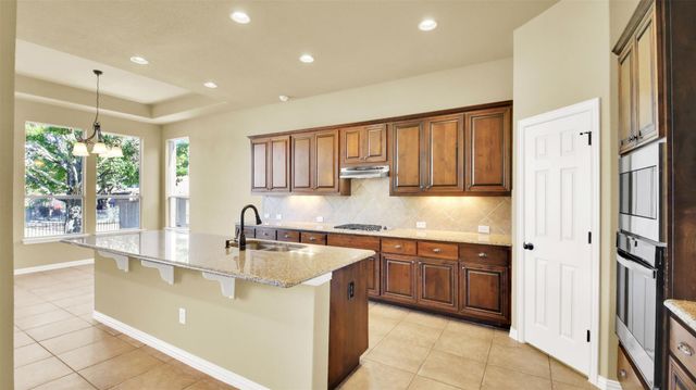 3514 Aquamarine DR, Round Rock, TX 78681