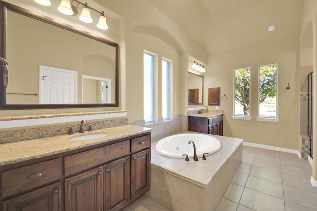 3514 Aquamarine DR, Round Rock, TX 78681