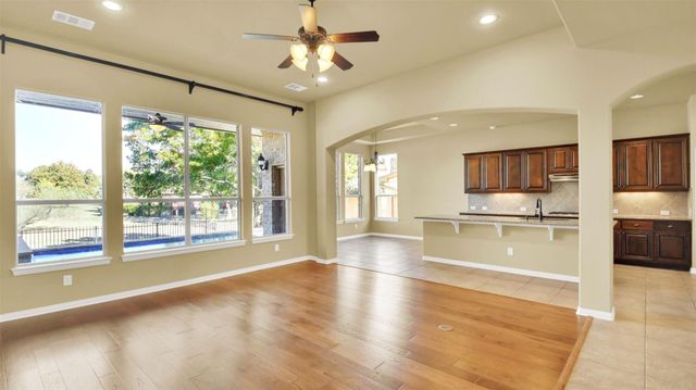 3514 Aquamarine DR, Round Rock, TX 78681