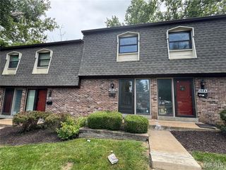 255 Glandore B, Ballwin, MO 63021