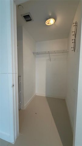350 S Miami Avenue 302, Miami, FL 33130