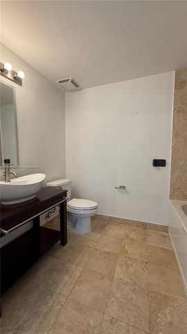 350 S Miami Avenue 302, Miami, FL 33130