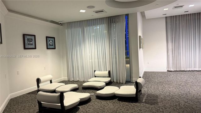 350 S Miami Avenue 302, Miami, FL 33130