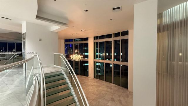 350 S Miami Avenue 302, Miami, FL 33130