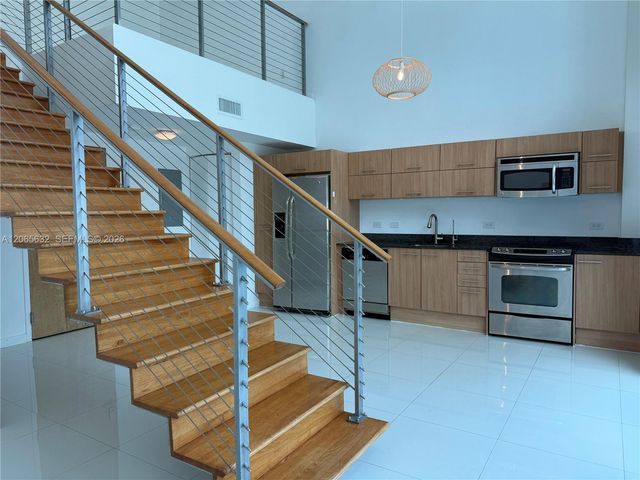 350 S Miami Avenue 302, Miami, FL 33130