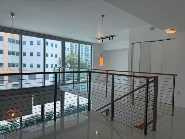 350 S Miami Avenue 302, Miami, FL 33130