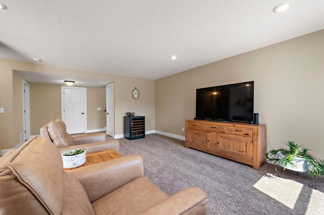 13331 White Pine Court N, Dayton, MN 55327
