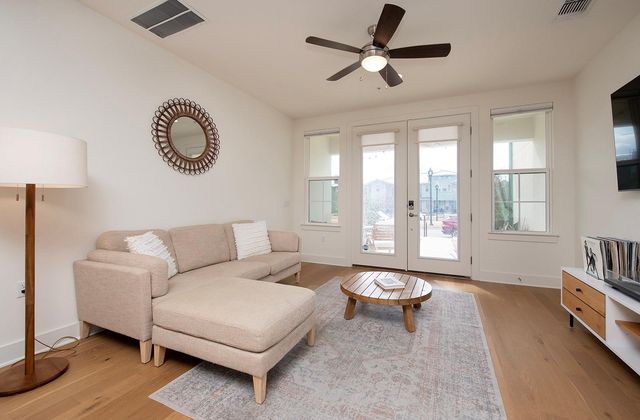 2508 B Simond Ave B, Austin, TX 78723