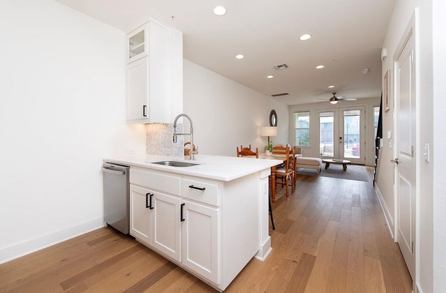 2508 B Simond Ave B, Austin, TX 78723