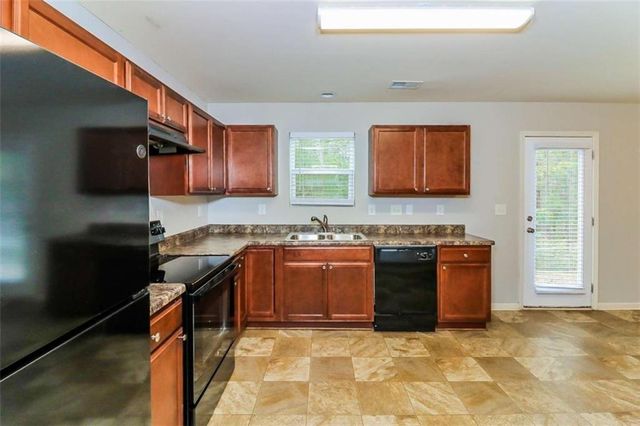 7103 Tanger Boulevard, Riverdale, GA 30296