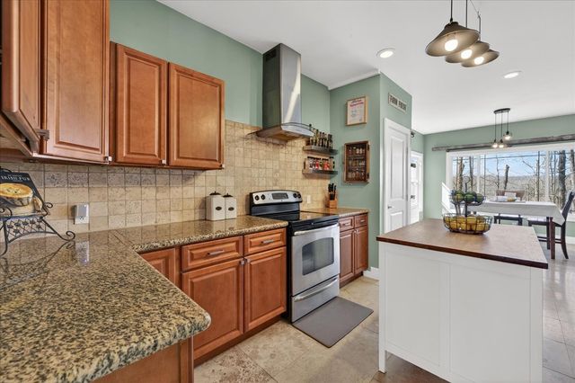 110 S High Ridge Dr, Goodlettsville, TN 37072