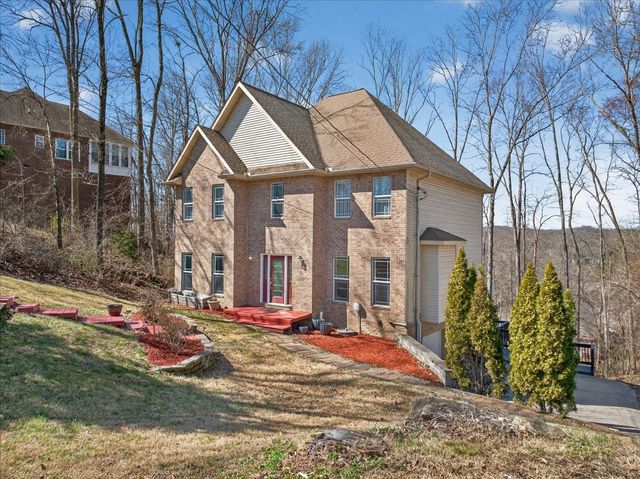 110 S High Ridge Dr, Goodlettsville, TN 37072