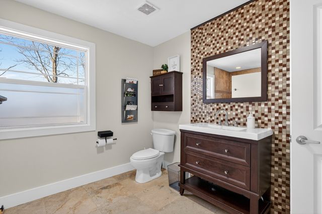 110 S High Ridge Dr, Goodlettsville, TN 37072