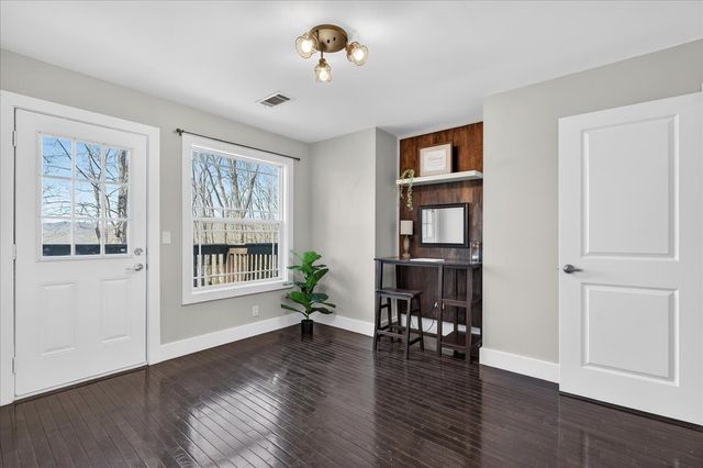 110 S High Ridge Dr, Goodlettsville, TN 37072