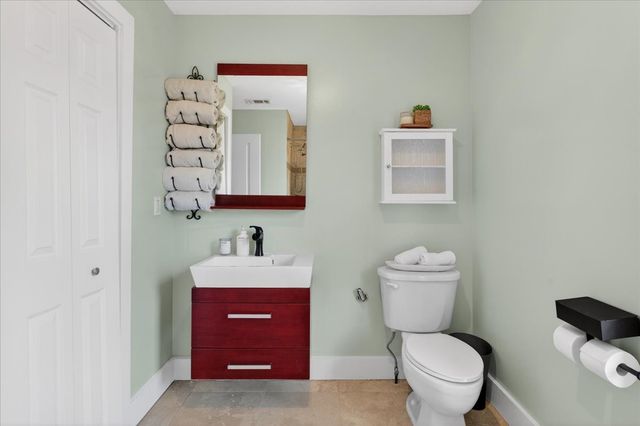 110 S High Ridge Dr, Goodlettsville, TN 37072