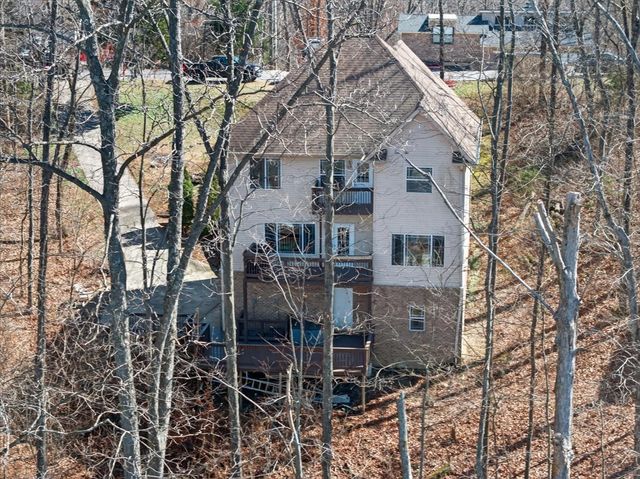 110 S High Ridge Dr, Goodlettsville, TN 37072