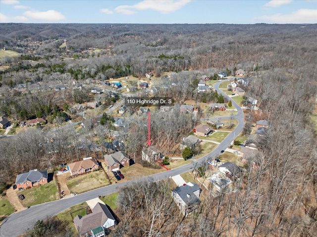110 S High Ridge Dr, Goodlettsville, TN 37072