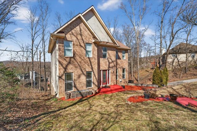 110 S High Ridge Dr, Goodlettsville, TN 37072