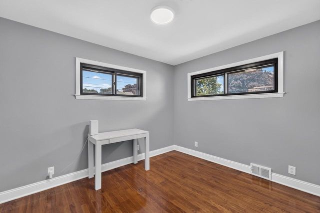 4643 S Logan AVENUE, Milwaukee, WI 53207
