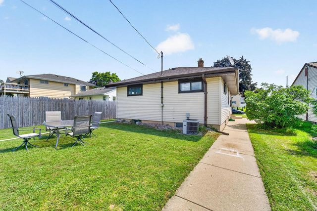 4643 S Logan AVENUE, Milwaukee, WI 53207
