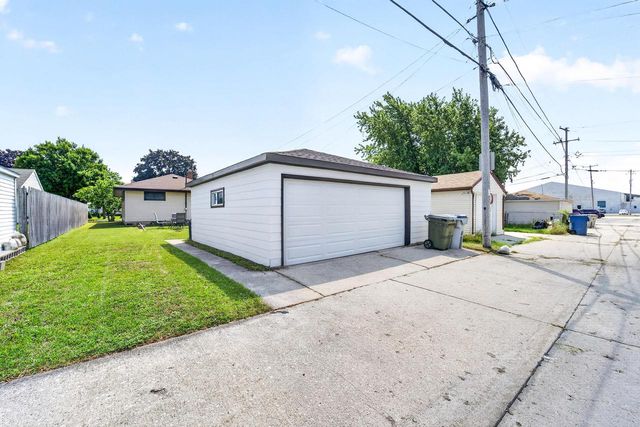 4643 S Logan AVENUE, Milwaukee, WI 53207