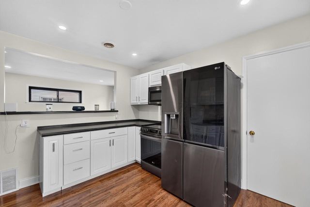 4643 S Logan AVENUE, Milwaukee, WI 53207