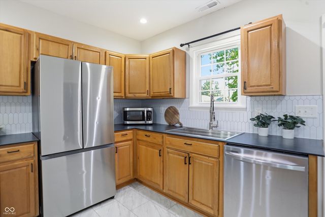 2038 E 12th Street, Indianapolis, IN 46201
