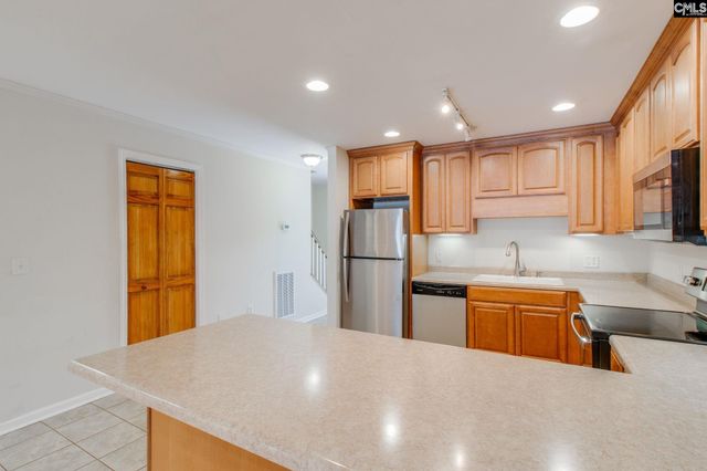 301 Harbor Heights Drive 17D, Lexington, SC 29072