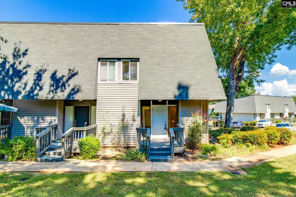 301 Harbor Heights Drive 17D, Lexington, SC 29072