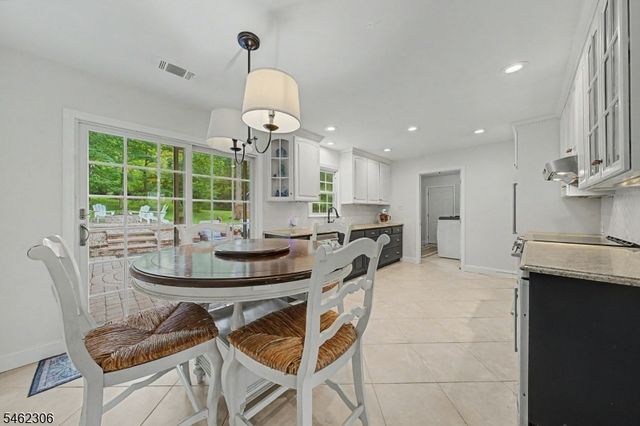 6 Peppermill Ct, Randolph Twp., NJ 07869