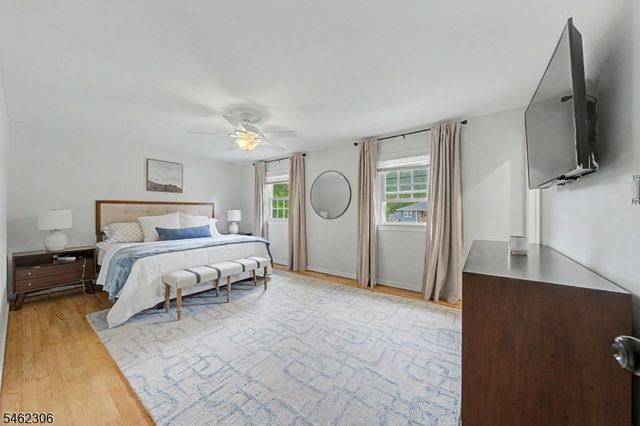 6 Peppermill Ct, Randolph Twp., NJ 07869