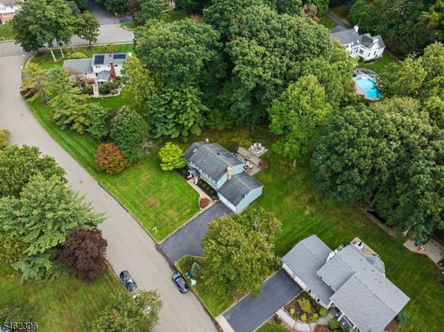 6 Peppermill Ct, Randolph Twp., NJ 07869