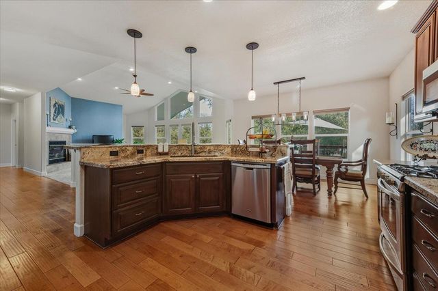 16041 John Way, Grass Valley, CA 95949