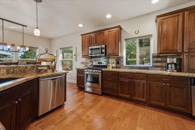 16041 John Way, Grass Valley, CA 95949
