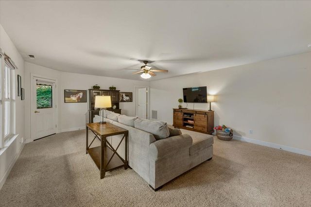 16041 John Way, Grass Valley, CA 95949