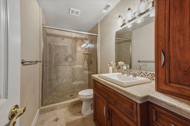 16041 John Way, Grass Valley, CA 95949