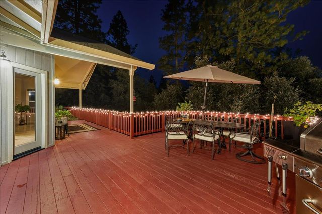 16041 John Way, Grass Valley, CA 95949