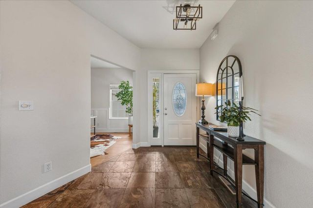 16041 John Way, Grass Valley, CA 95949