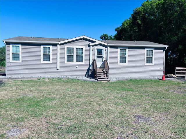 27020 BLOOMFIELD AVE, Yalaha, FL 34797
