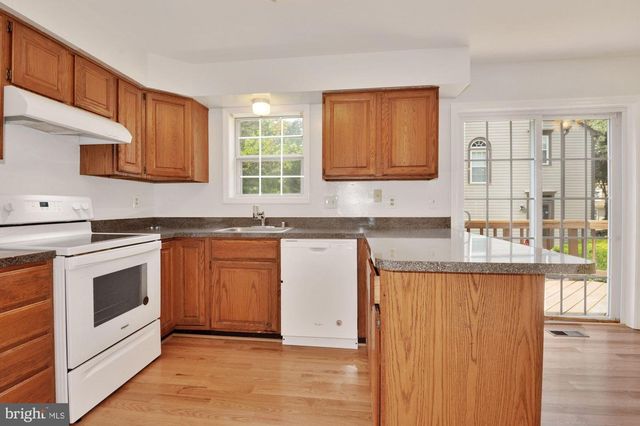 11951 SENTINEL POINT CT, Reston, VA 20191
