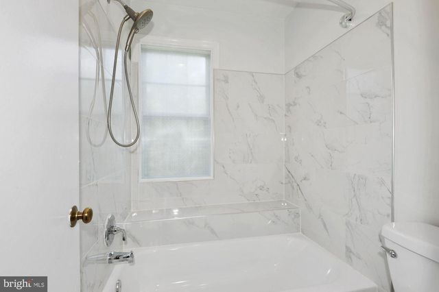 11951 SENTINEL POINT CT, Reston, VA 20191