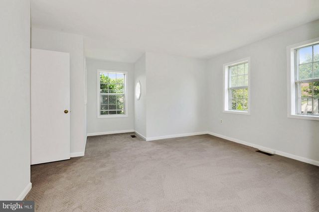 11951 SENTINEL POINT CT, Reston, VA 20191