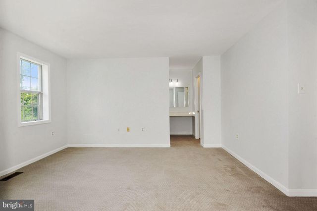 11951 SENTINEL POINT CT, Reston, VA 20191