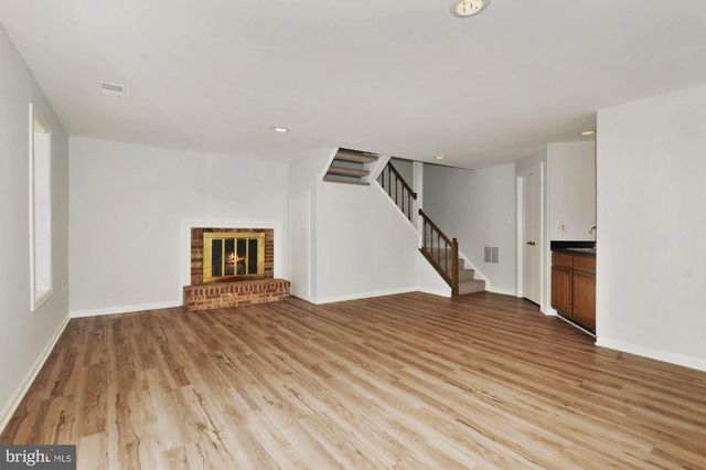 11951 SENTINEL POINT CT, Reston, VA 20191